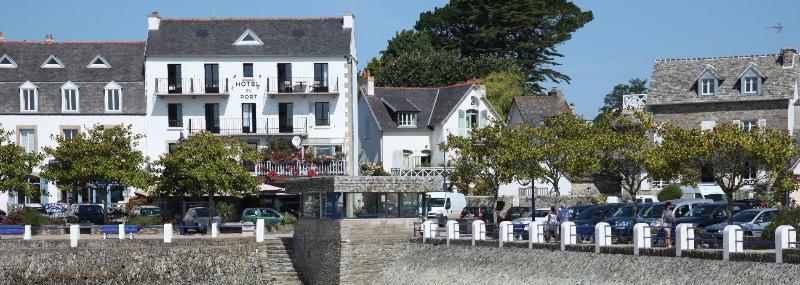 Hotel Du Port Locquirec Exterior photo