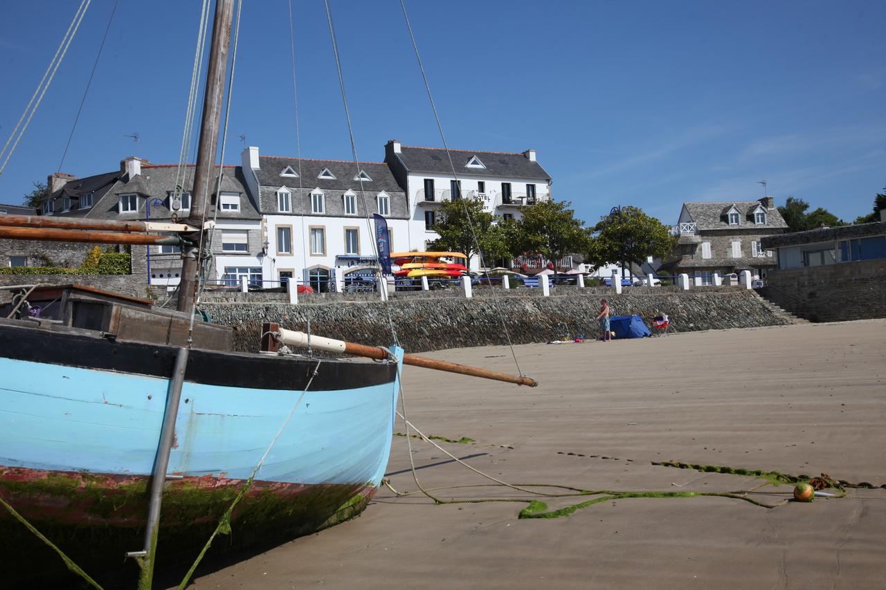 Hotel Du Port Locquirec Exterior photo